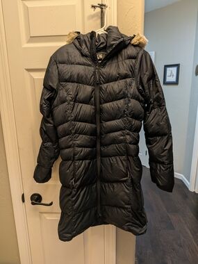 Mountain Hardwear Women's Black Downtown Coat with Faux Fur Trimmed Hood